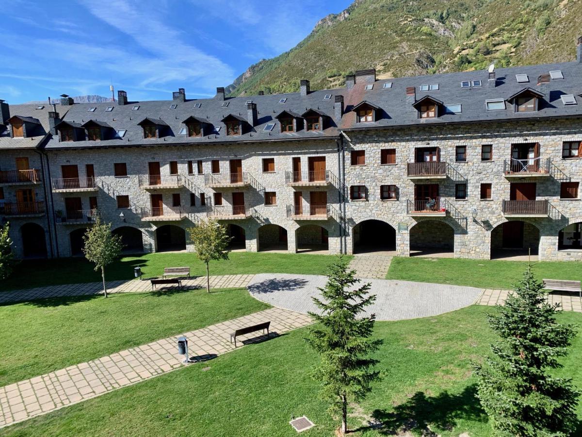 Bpirineos-La Borda Apartment Бенаск Екстериор снимка